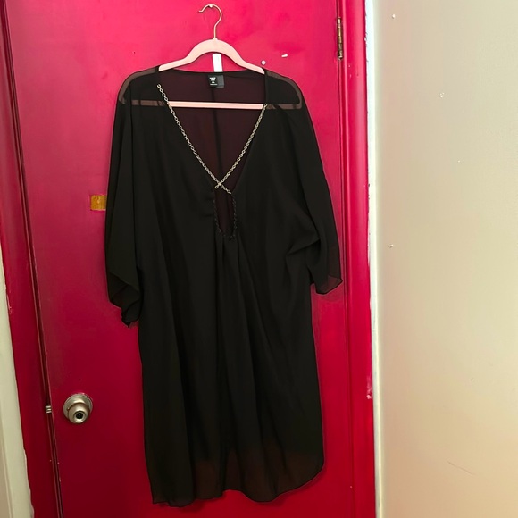 Chain Crisscross Coverup - Picture 1 of 2